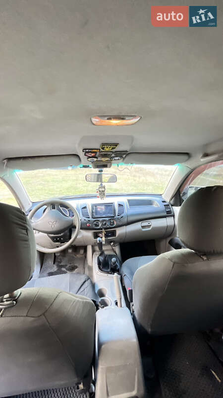 Пикап Mitsubishi L 200 2007 в Киеве