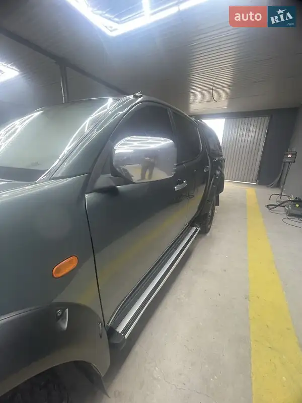 Пікап Mitsubishi L 200 2007 в 