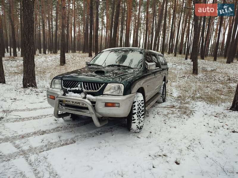 Mitsubishi L 200 2006