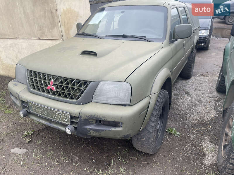 Пікап Mitsubishi L 200 2003 в 