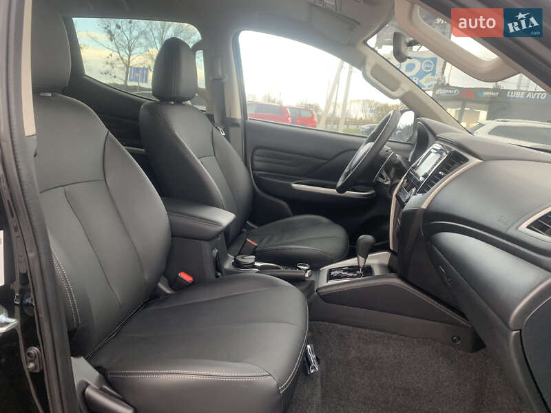Пикап Mitsubishi L 200 2023 в Львове