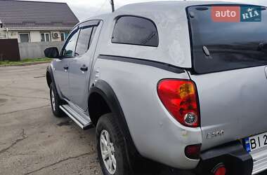 Пикап Mitsubishi L 200 2011 в 