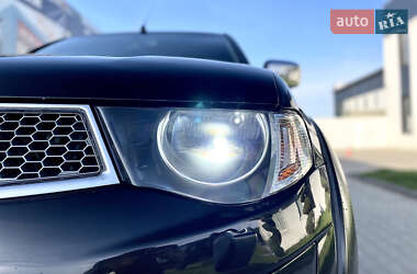 Пікап Mitsubishi L 200 2012 в 