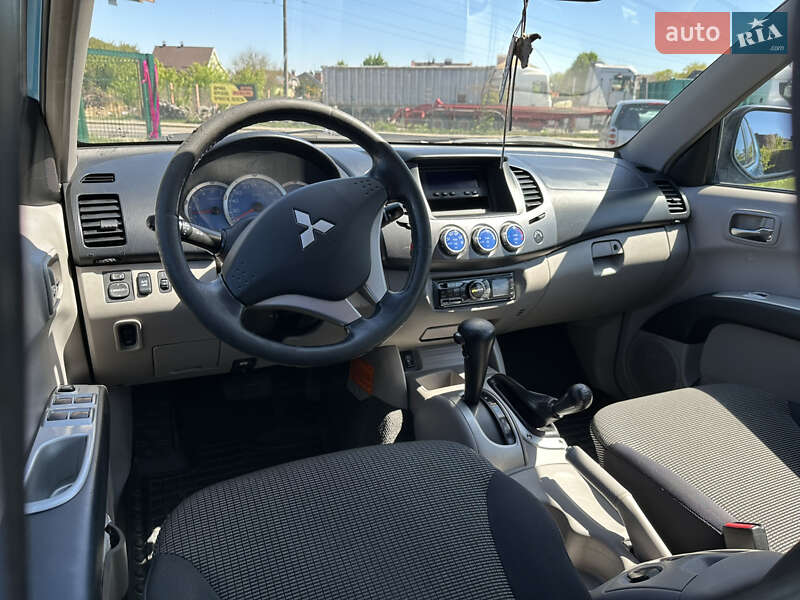 Пикап Mitsubishi L 200 2008 в Киеве