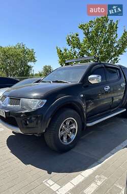 Пикап Mitsubishi L 200 2011 в Полтаве