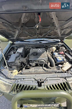 Пікап Mitsubishi L 200 2006 в 