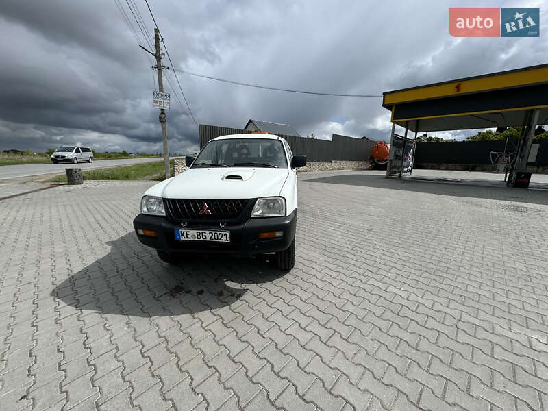 Пикап Mitsubishi L 200 2002 в Тернополе