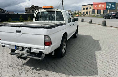 Пикап Mitsubishi L 200 2002 в 