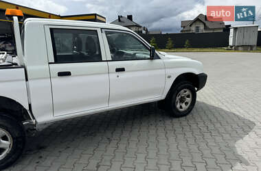 Пикап Mitsubishi L 200 2002 в 