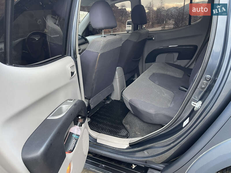 Пикап Mitsubishi L 200 2008 в Ивано-Франковске фото 14 Пикап Mitsubishi L 200 2008 в Ивано-Франковске