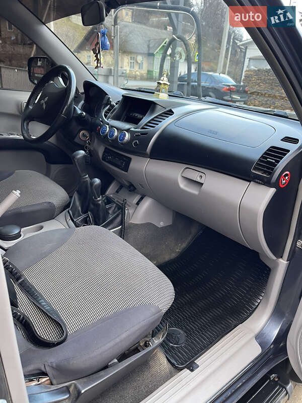 Пикап Mitsubishi L 200 2008 в Ивано-Франковске фото 24 Пикап Mitsubishi L 200 2008 в Ивано-Франковске