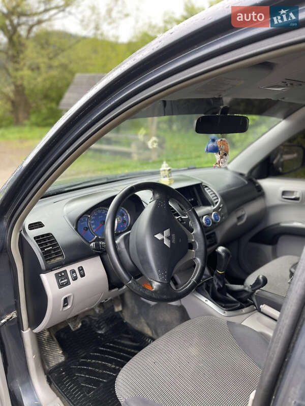Пикап Mitsubishi L 200 2008 в Ивано-Франковске фото 27 Пикап Mitsubishi L 200 2008 в Ивано-Франковске