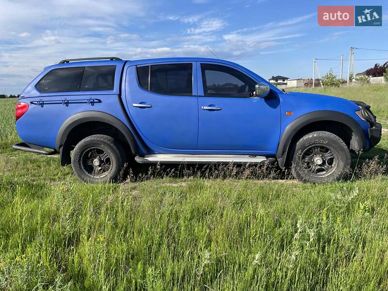 Пікап Mitsubishi L 200 2007 в 