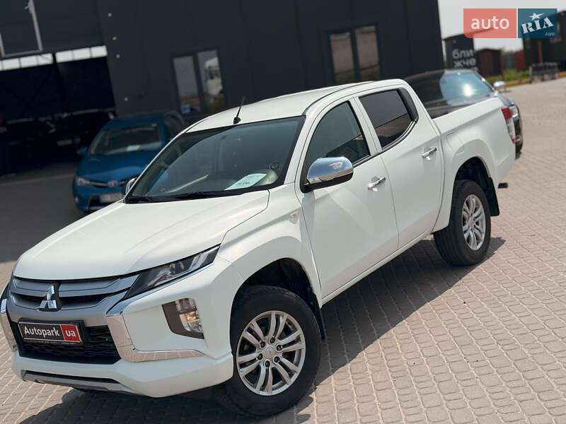 Пикап Mitsubishi L 200 2019 в Львове