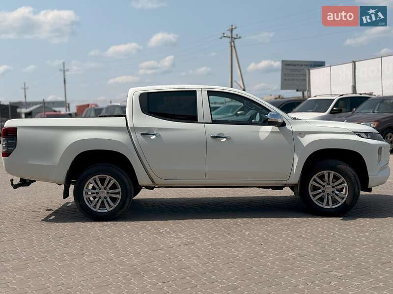 Пикап Mitsubishi L 200 2019 в Львове