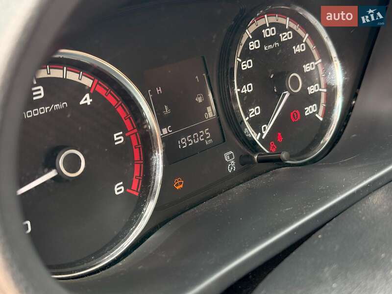 Пикап Mitsubishi L 200 2019 в Львове