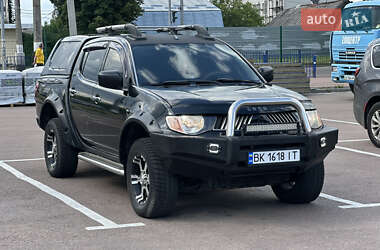 Пікап Mitsubishi L 200 2007 в Житомирі