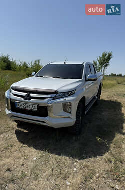 Пікап Mitsubishi L 200 2019 в Дніпрі