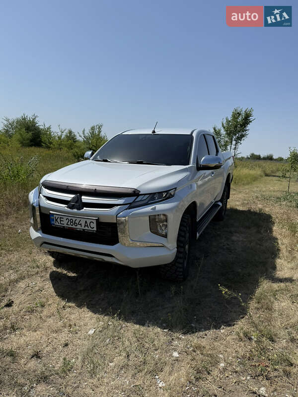 Mitsubishi L 200 2019