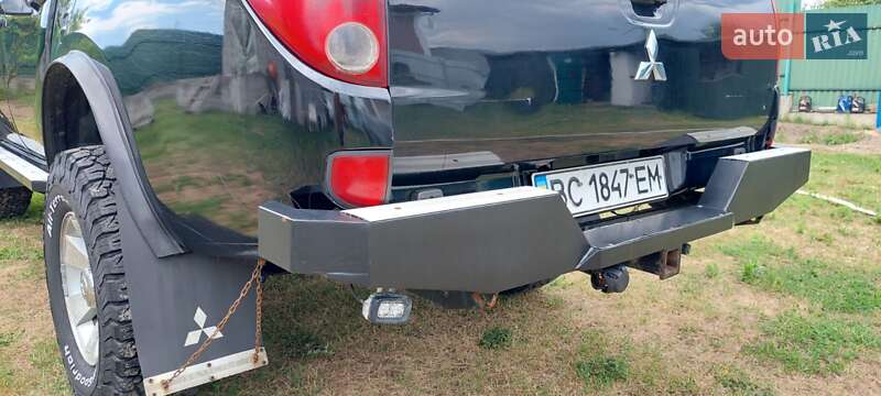 Пикап Mitsubishi L 200 2007 в Новояворовске