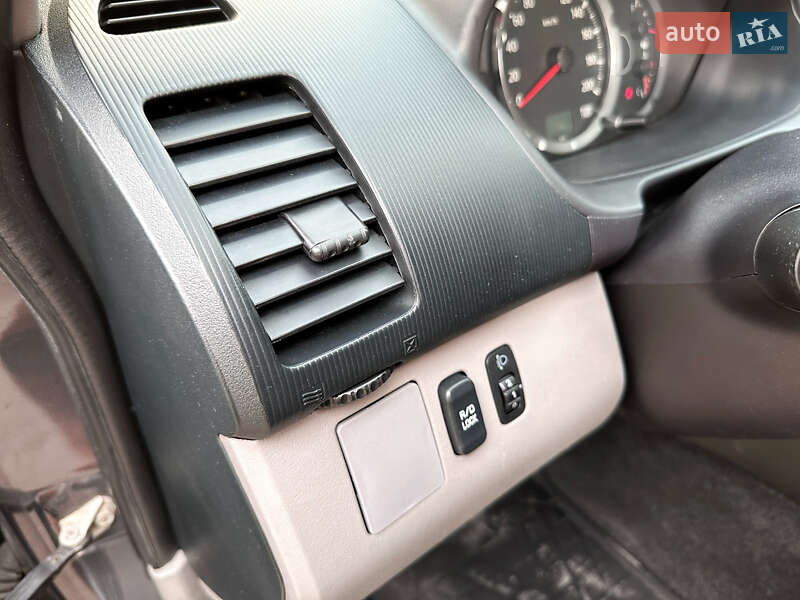 Пикап Mitsubishi L 200 2013 в Киеве