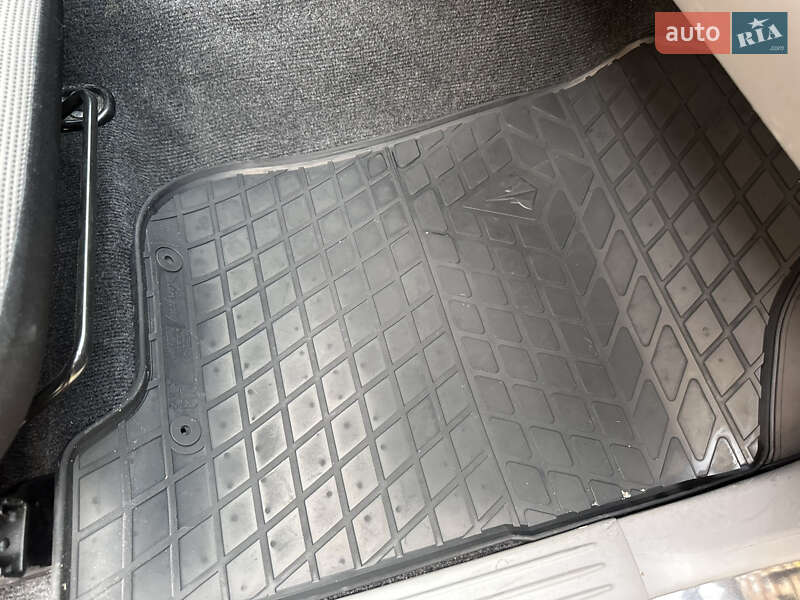 Пикап Mitsubishi L 200 2013 в Киеве