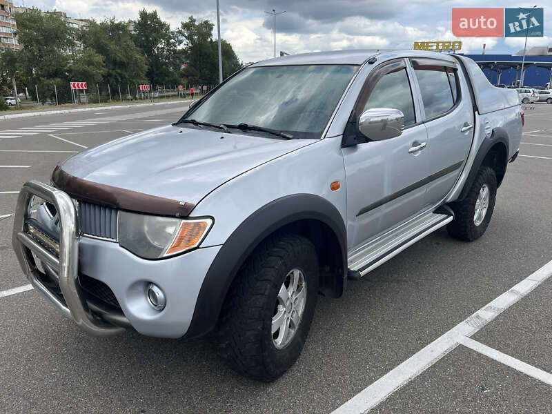 Пикап Mitsubishi L 200 2008 в Киеве