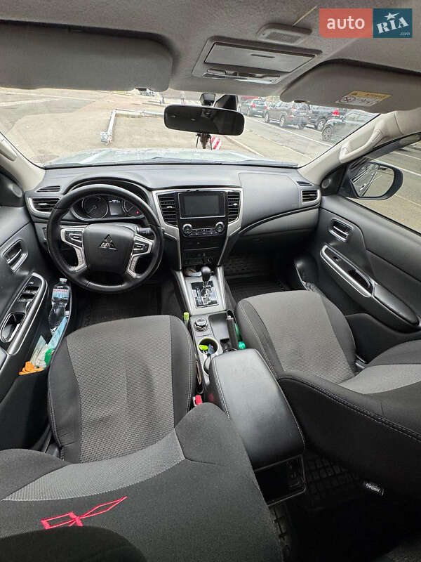 Пикап Mitsubishi L 200 2018 в Киеве
