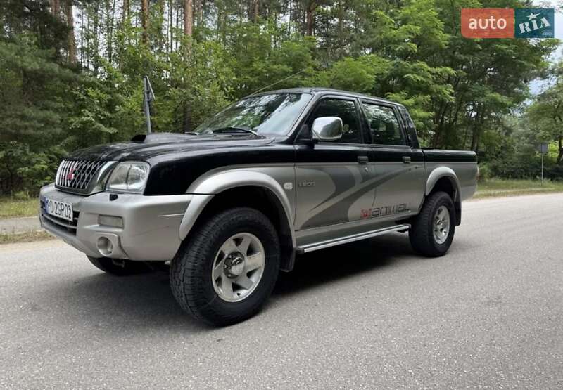 Mitsubishi L 200 2000