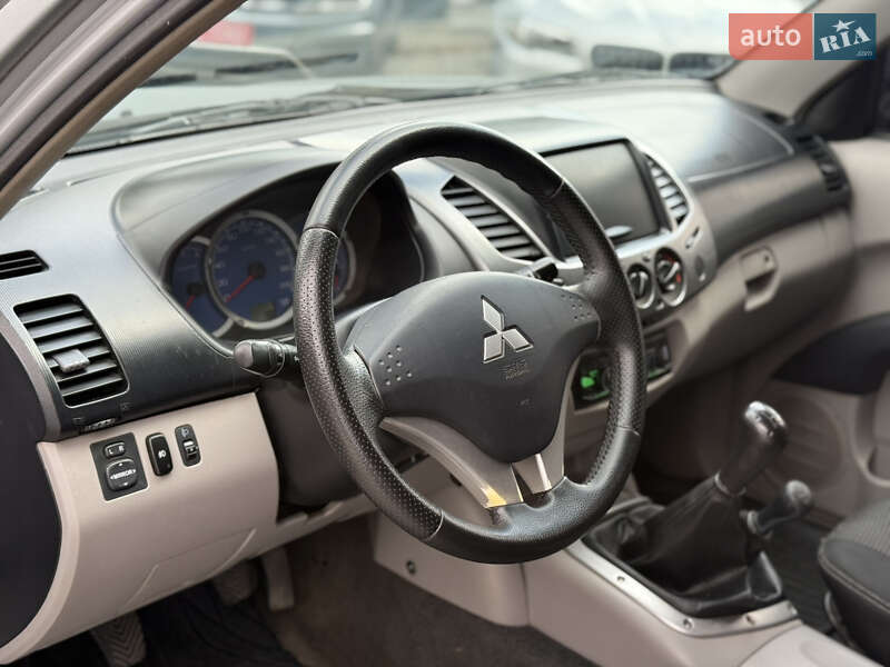 Пикап Mitsubishi L 200 2008 в Новомосковске