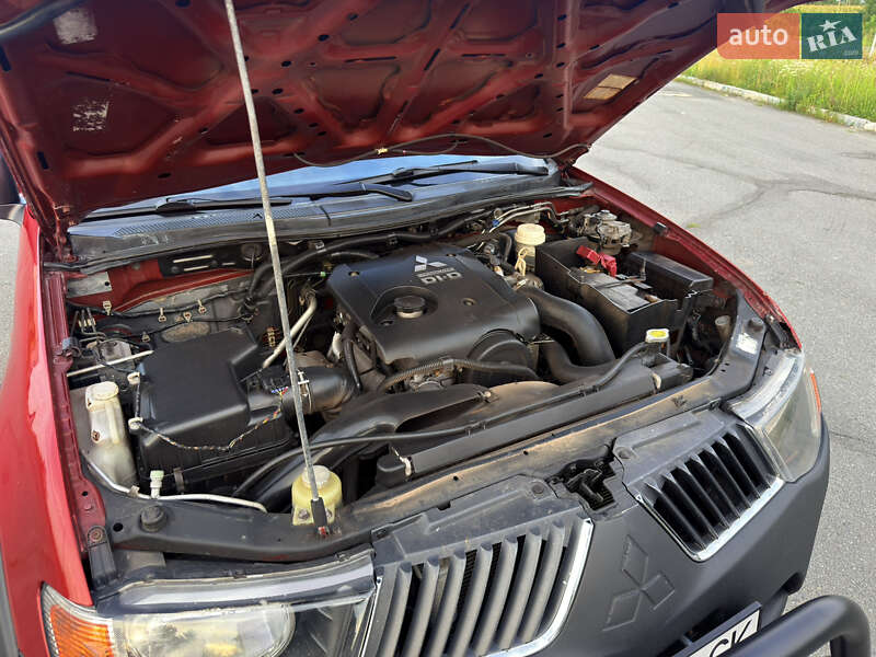 Пикап Mitsubishi L 200 2008 в Мене