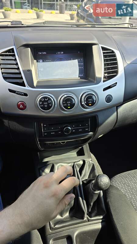 Пикап Mitsubishi L 200 2014 в Днепре