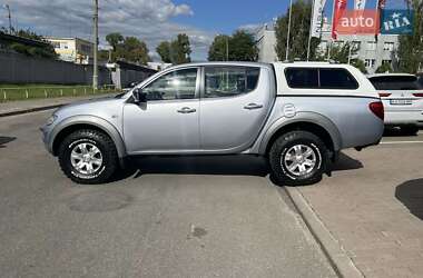 Пікап Mitsubishi L 200 2012 в Києві