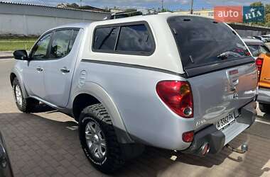 Пикап Mitsubishi L 200 2012 в 