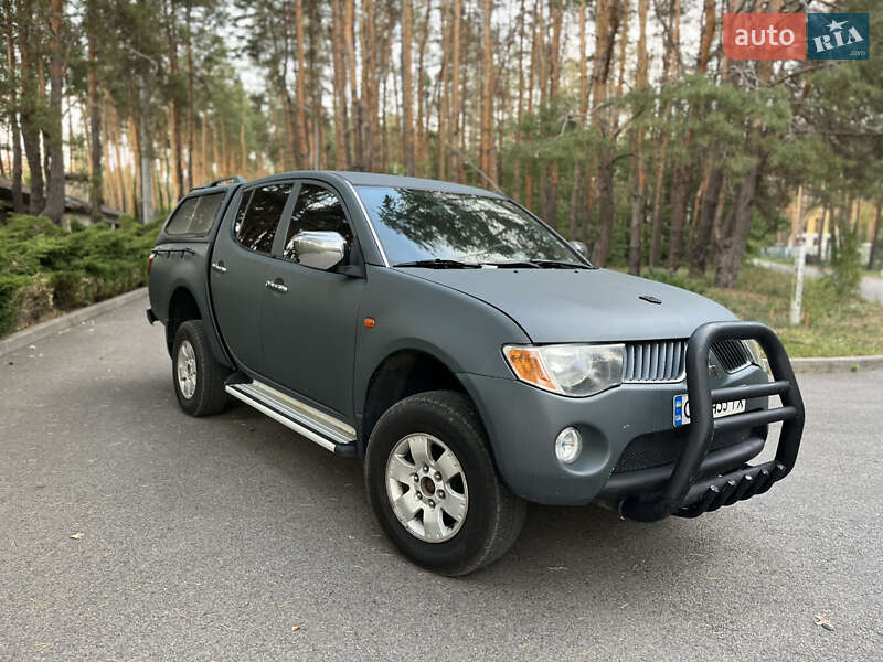 Mitsubishi L 200 2007