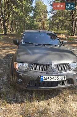 Пикап Mitsubishi L 200 2012 в Полтаве