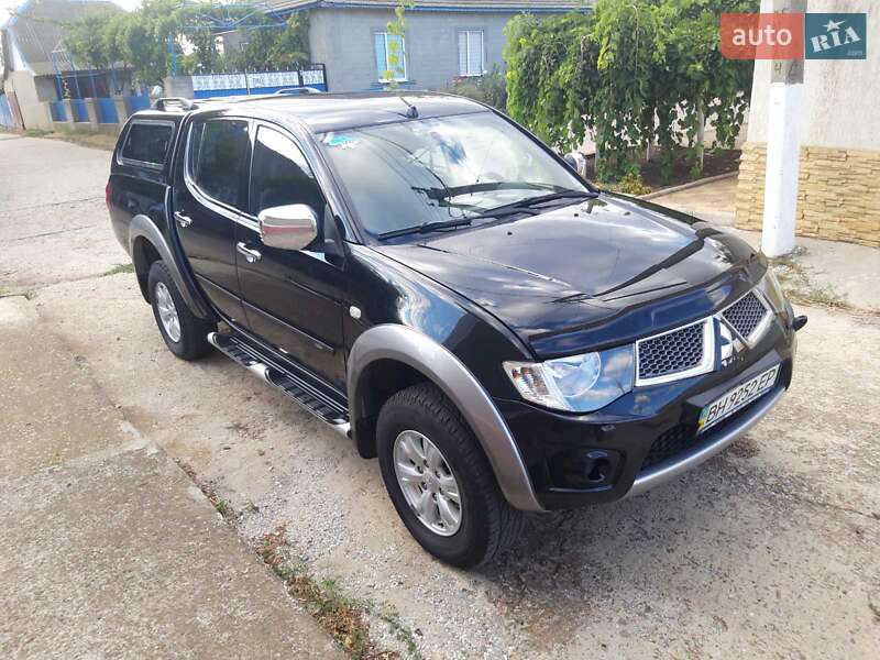 Пикап Mitsubishi L 200 2011 в Сарате