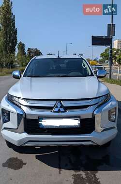 Пікап Mitsubishi L 200 2019 в Києві