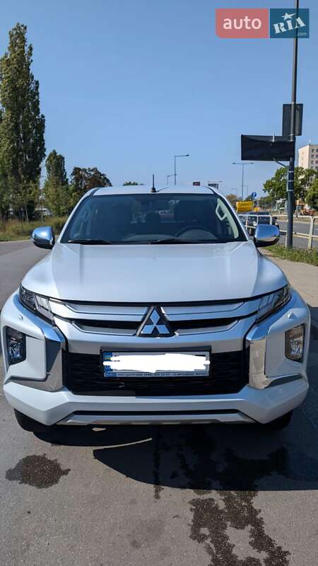 Пикап Mitsubishi L 200 2019 в 