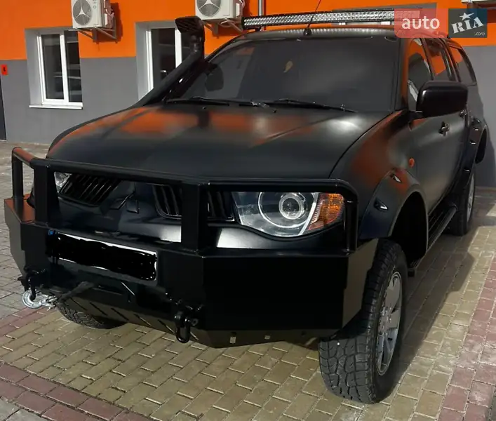 Mitsubishi L 200
