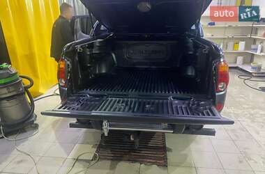 Пикап Mitsubishi L 200 2007 в 