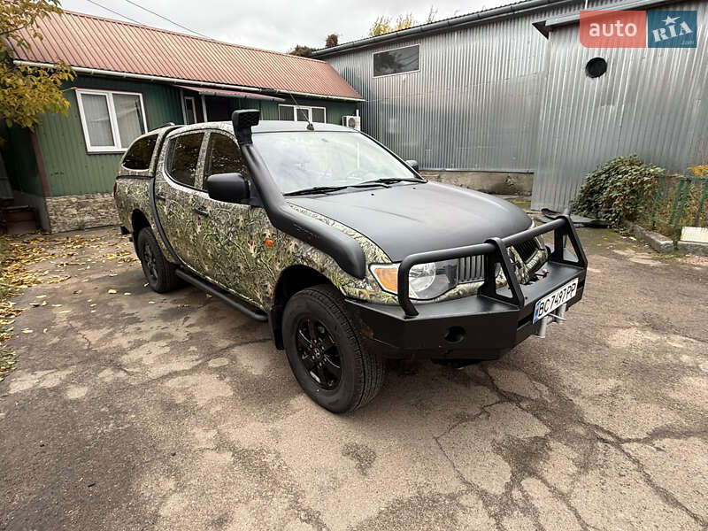 Пикап Mitsubishi L 200 2008 в Житомире фото 3 Пикап Mitsubishi L 200 2008 в Житомире