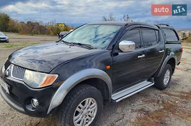 Пікап Mitsubishi L 200 2008 в  фото 6 Пікап Mitsubishi L 200 2008 в