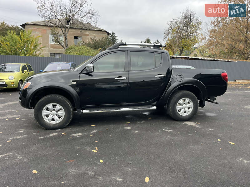 Пікап Mitsubishi L 200 2011 в Кропивницькому