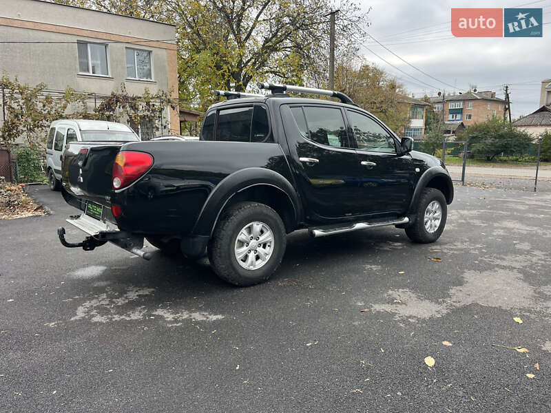 Пікап Mitsubishi L 200 2011 в Кропивницькому