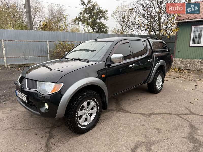 Пікап Mitsubishi L 200 2008 в Житомирі