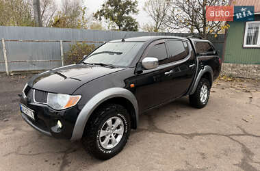 Пікап Mitsubishi L 200 2008 в  фото 11 Пікап Mitsubishi L 200 2008 в