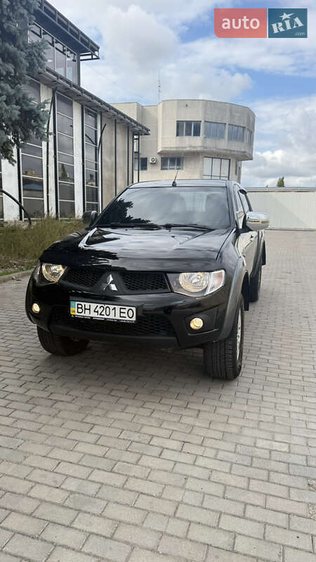 Пикап Mitsubishi L 200 2013 в Одессе