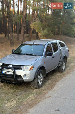 Пікап Mitsubishi L 200 2008 в  фото 4 Пікап Mitsubishi L 200 2008 в