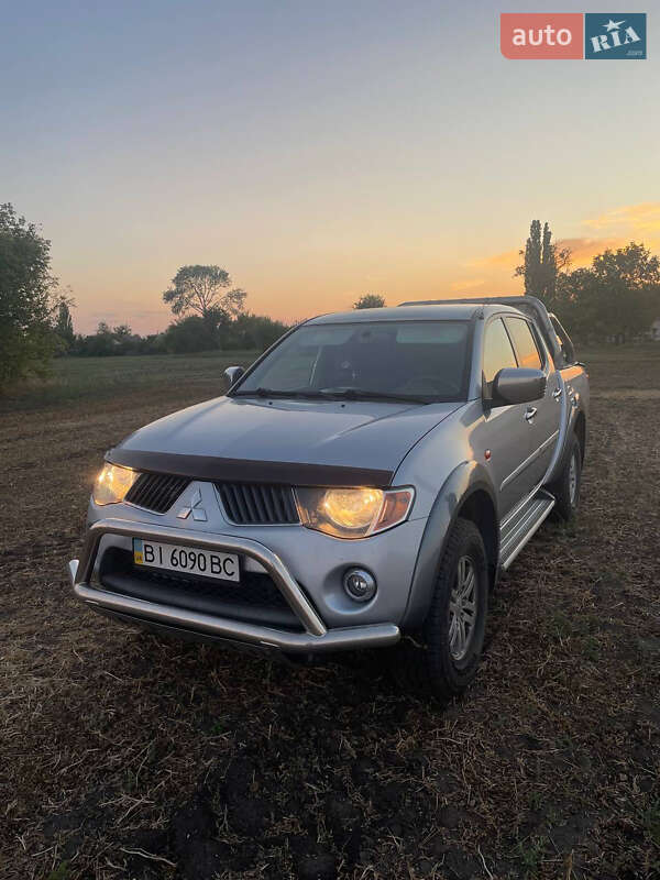 Пикап Mitsubishi L 200 2008 в Глобине фото Пикап Mitsubishi L 200 2008 в Глобине